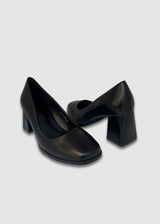 Γόβες με τετράγωνο τακούνι