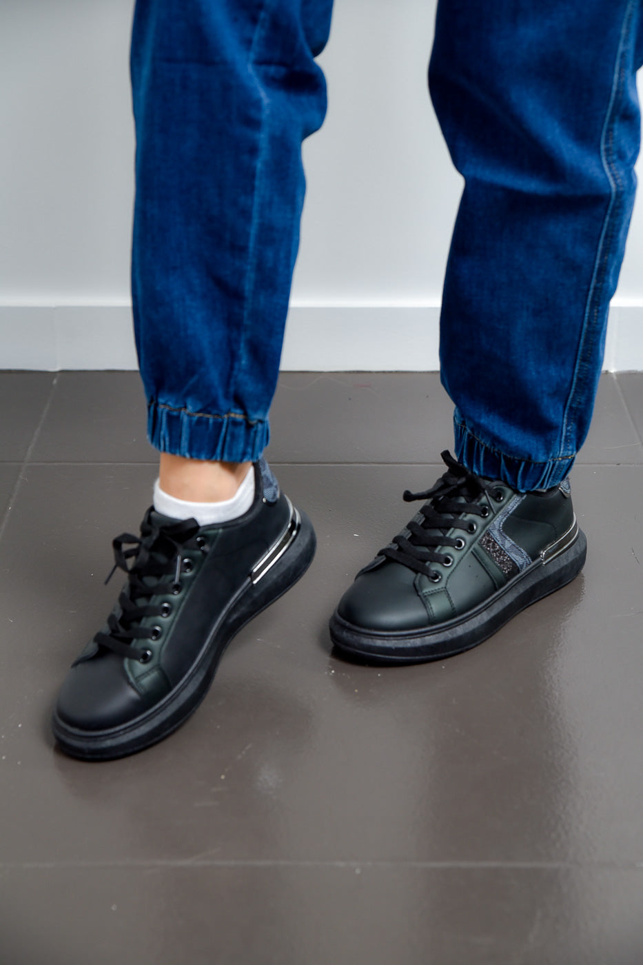 Sneakers Δίσολα Με Στρας Μαύρα