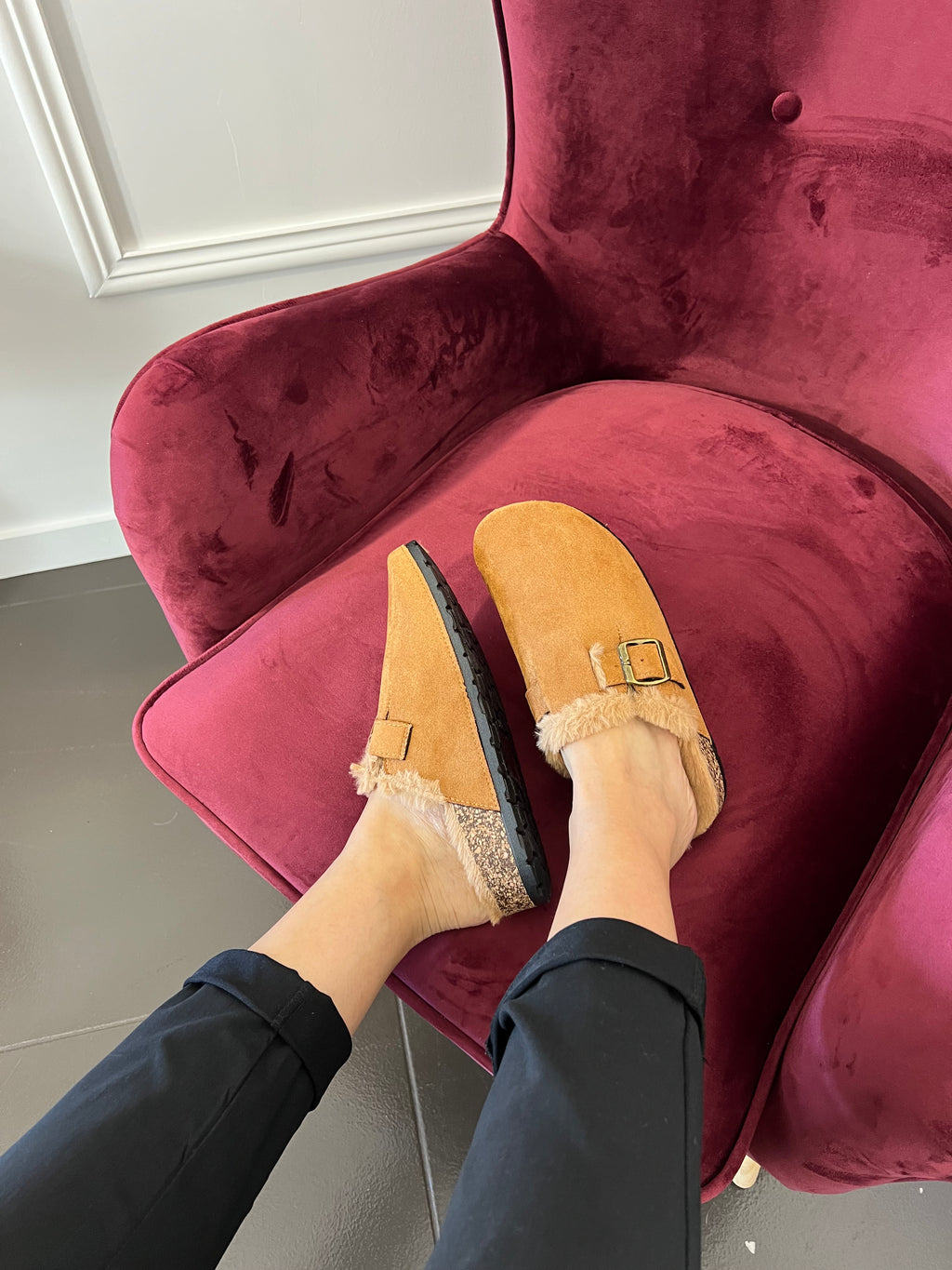 Clogs Suede Με Γούνα Ταμπά
