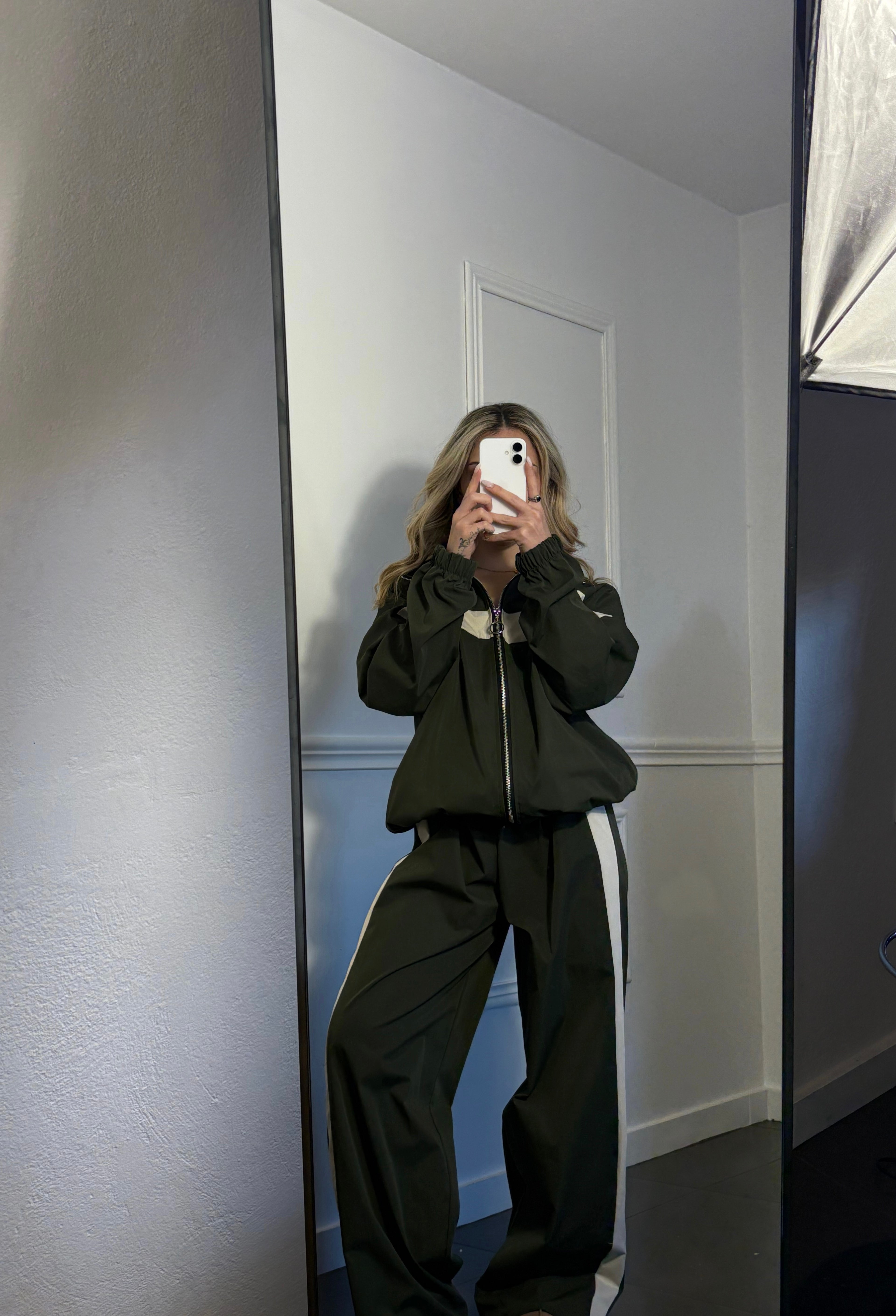 Σετ ζακέτα και παντελόνι