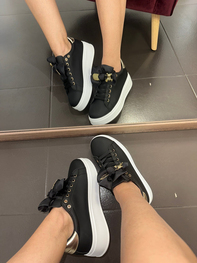 Sneakers με σχέδιο