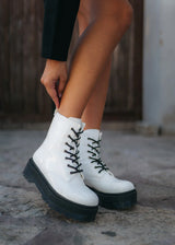 Μποτάκια Δίπατα Λουστρίνι Λευκό